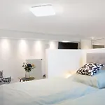 Schoenauer Hof - Lux Lägenhet