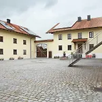 Schoenauer Hof - Lux Apartmán