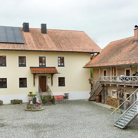 Schoenauer Hof - Lux